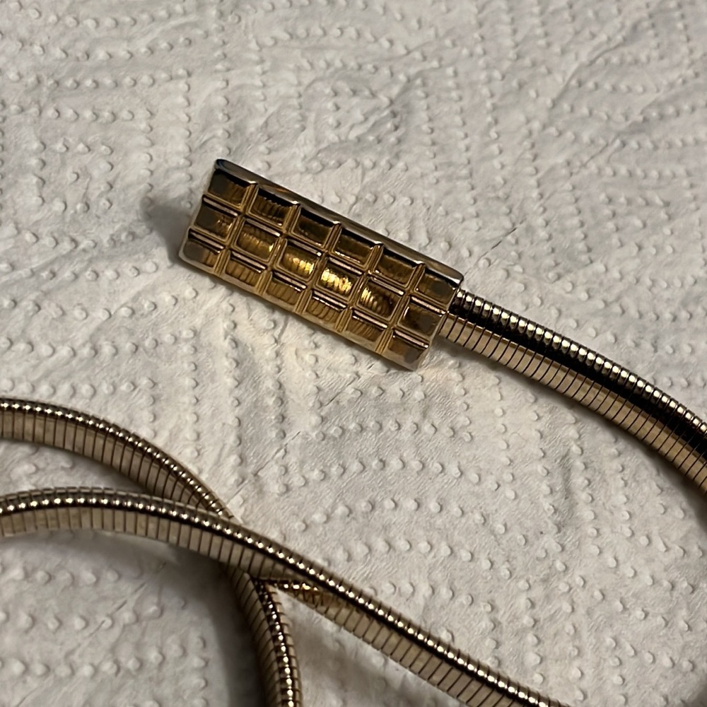 Vitnage Goldtone Stretch Belt
